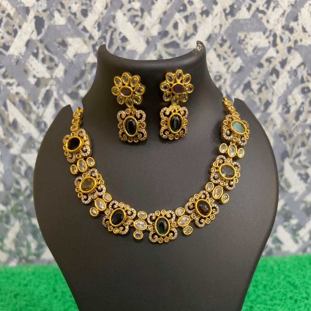 Antique Floral Green Stone Temple Necklace - Gender: Women