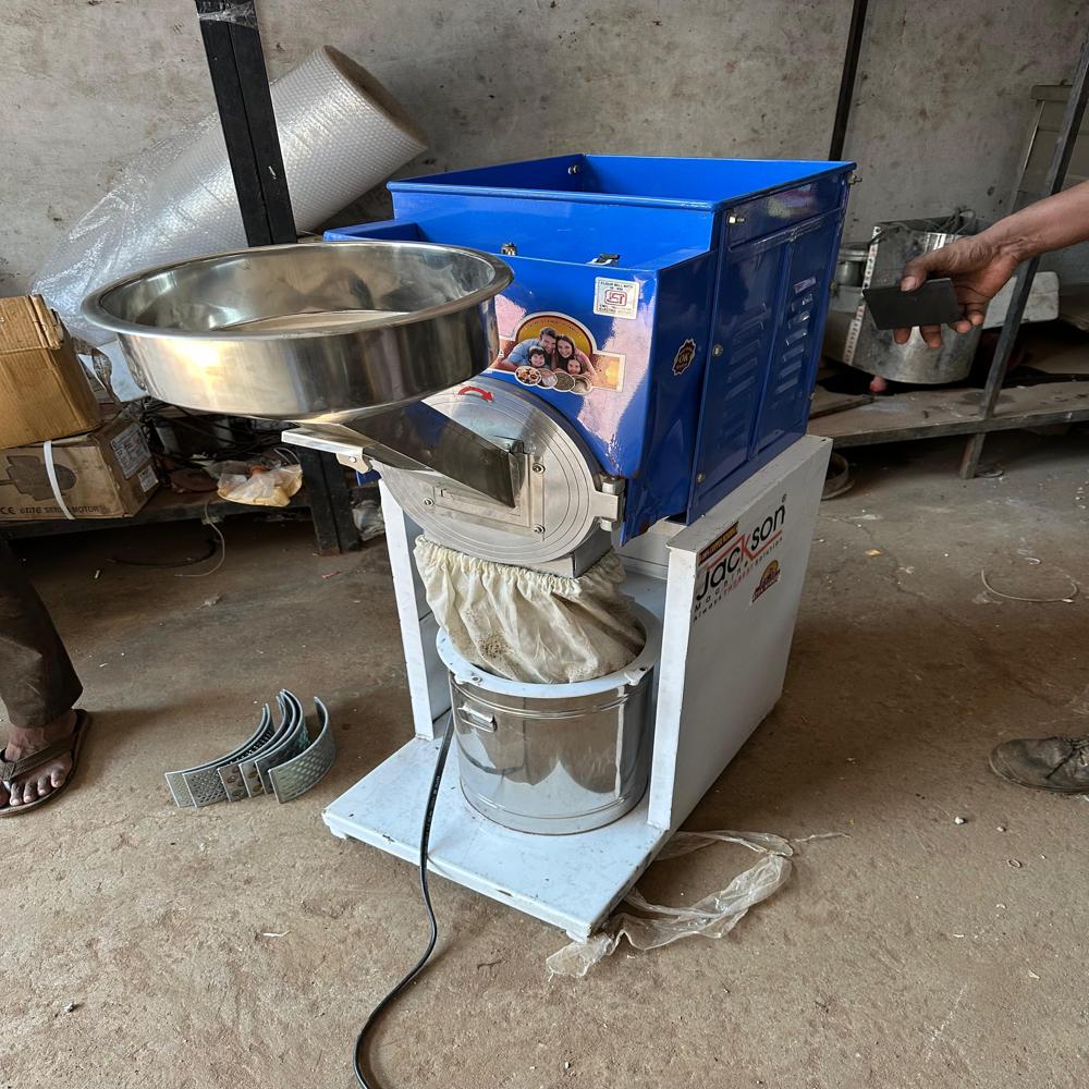 Double Hopper Pulveriser - Automation Grade: Ss