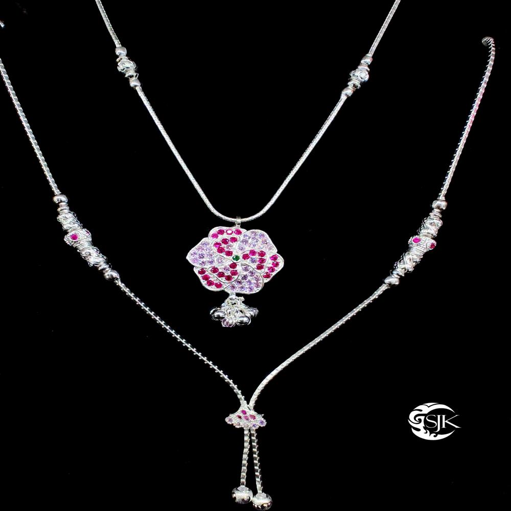 Ladies necklace