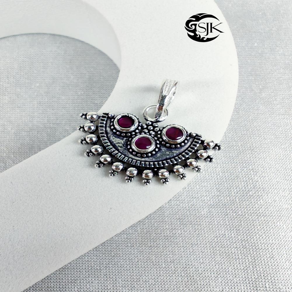 Ladies Pendent