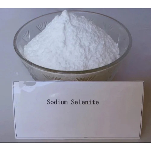 White Sodium Selenite