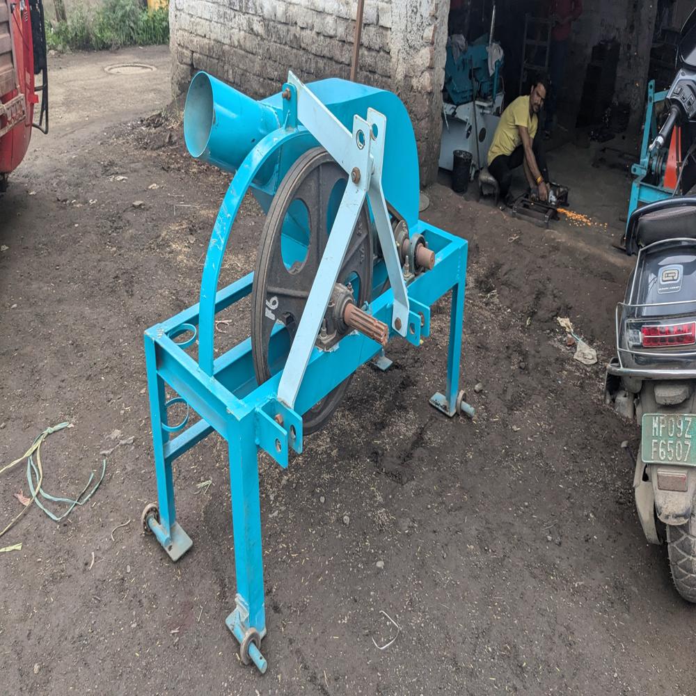 30 Hp Straw Blower Machine - Color: Blue