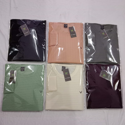 Round Neck T Shirt - Color: Multicolor