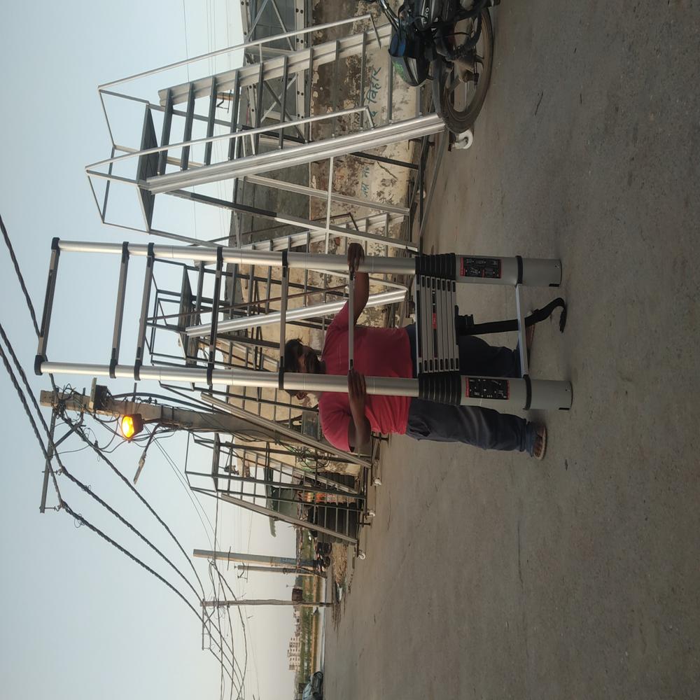 Aluminim telescopic ladder