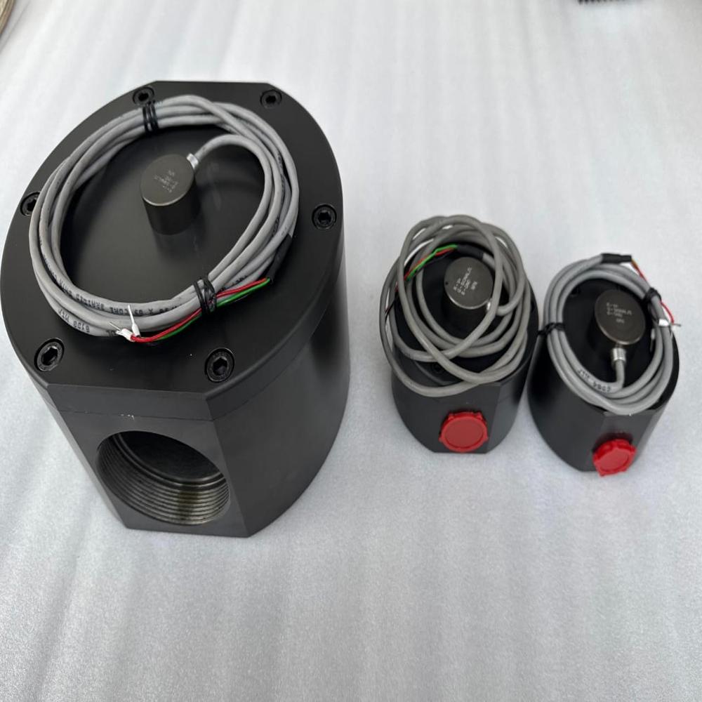 PE-106 Oil Flow Meters