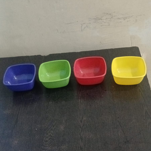 Square Multicolor Plastic Bowl Set
