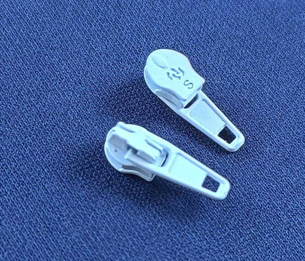 STD Logo Avl Zipper Puller