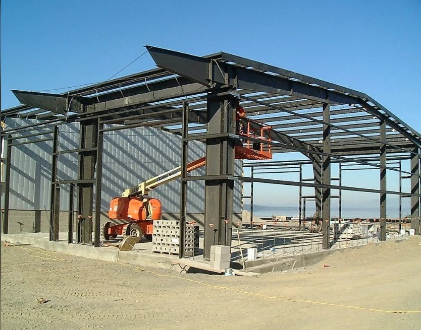 Pre Engineered Building Structure - Material: Steel