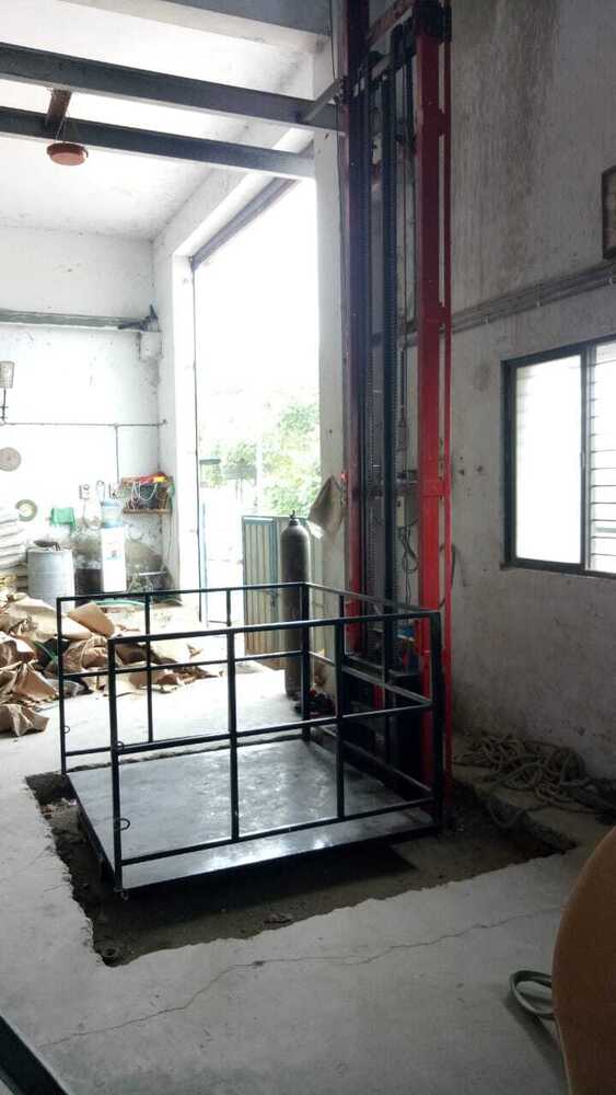 Dual Mast Goods Lift - Stainless Steel, 4-5 Ton Capacity, 30 Feet Height | Energy Efficient, Overloading Alarm, User-friendly Mechanism, 24 Months Warranty