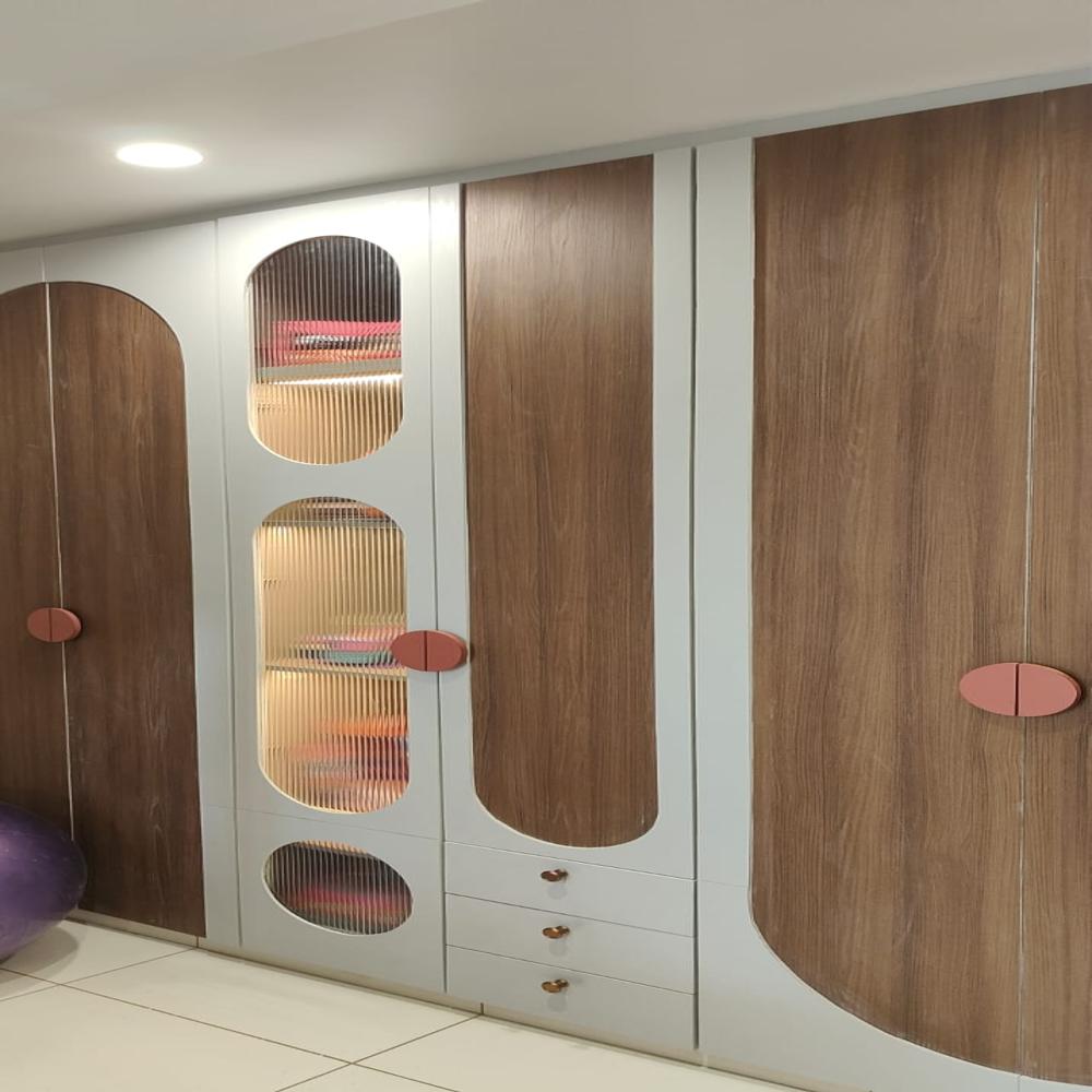 Wooden Wardrobe manufacturer