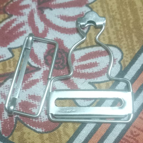 धातु की बेल्ट बकल