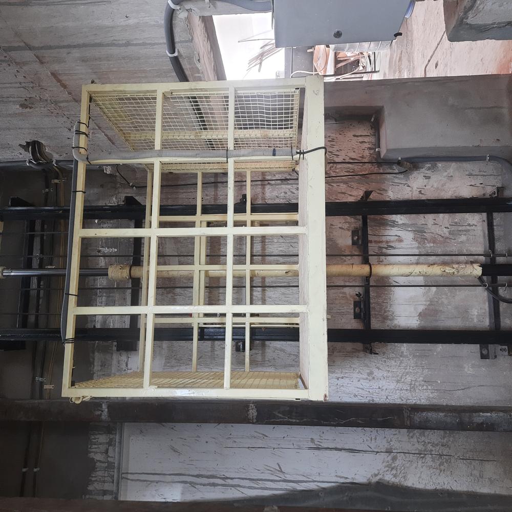 MS Hydraulic Goods Lift