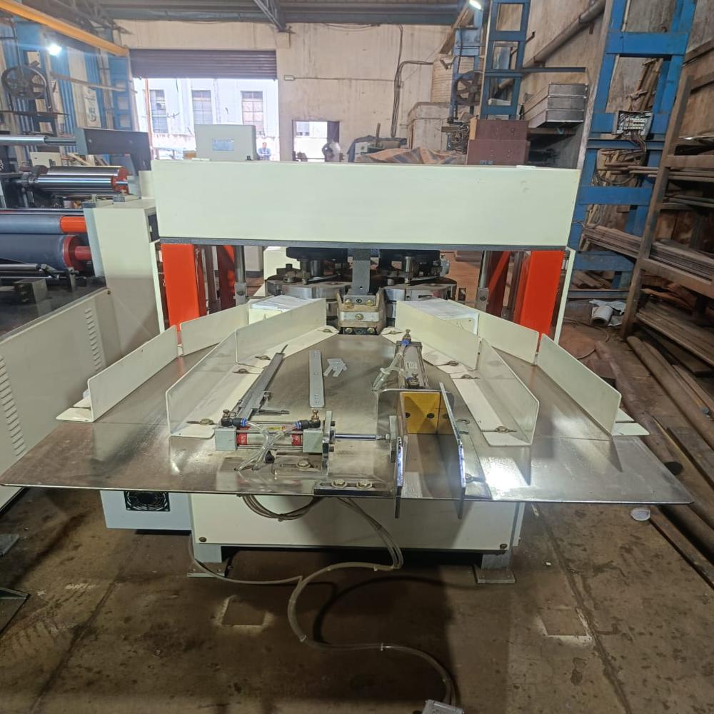 L fold paper napkin machine or cube napkin machine