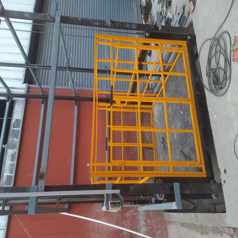 Hydraulic Goods Lift - Mild Steel, Max 20 Feet Lifting Height, 2 Ton Capacity, 220v Power Supply, Speed 0.15-0.5 M/s, Moderate Noise Level