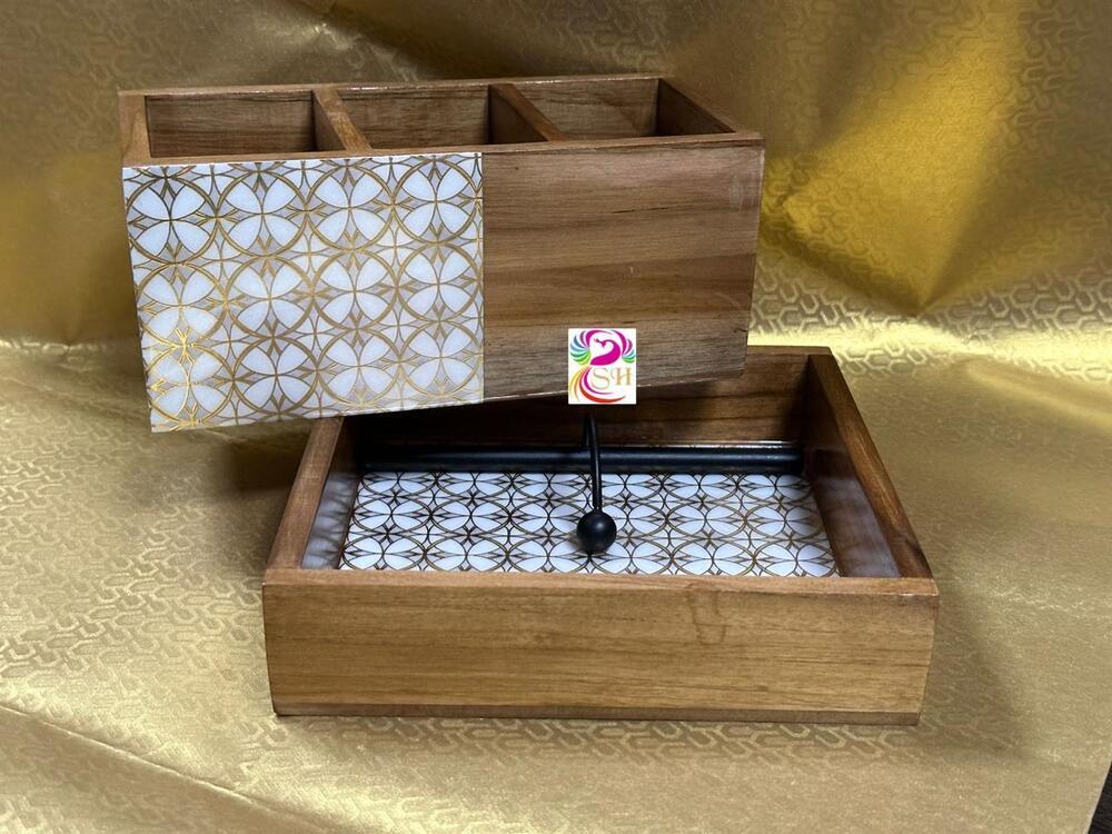 Wooden Tissue Holder