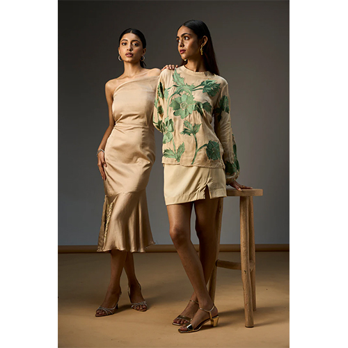 Midi Dress - Color: Beige