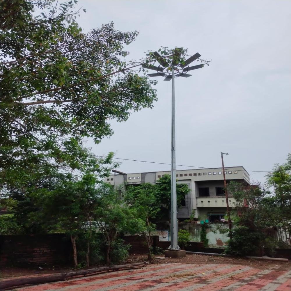 SOLAR STREET LIGHT