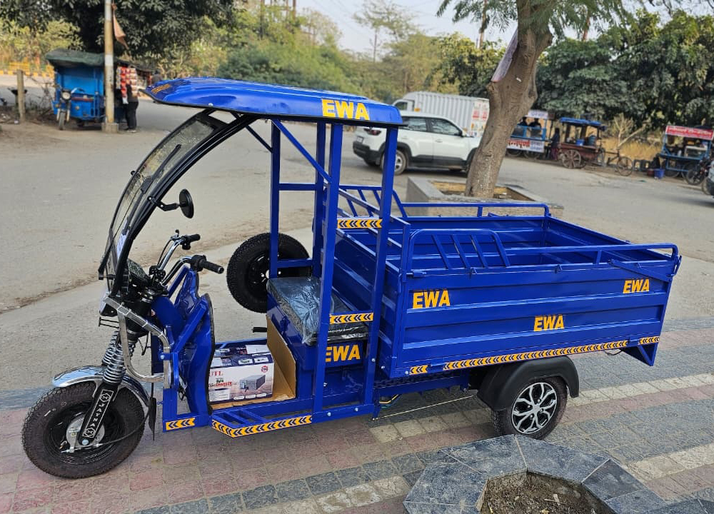 Loading E Rickshaw - Features: Durability