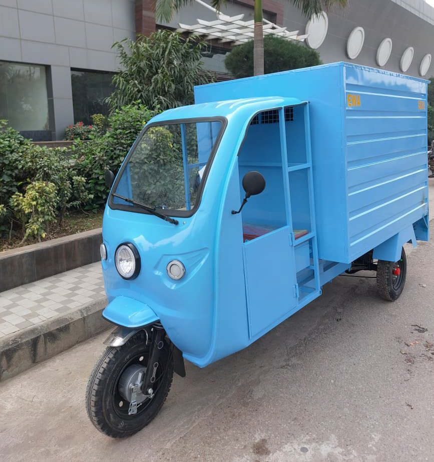 Close Body Electric Loader - Charging Time: 6-7 Hours