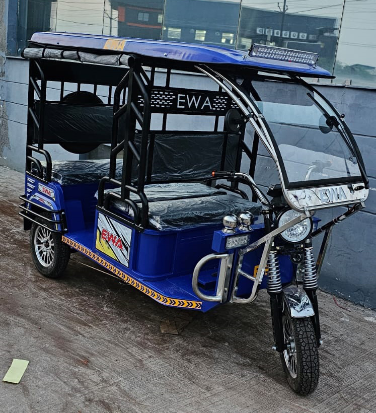 Battery Operated Passenger Rickshaw - Features: Durability
