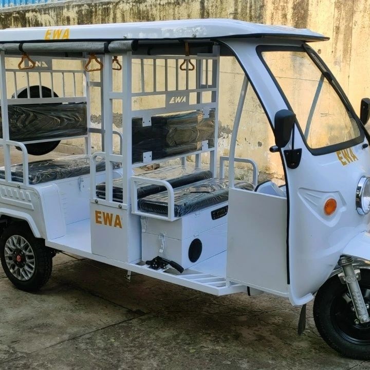 Passenger Electric Auto Rickshaw - Charging Time: 4-5 Hours - Charging ...
