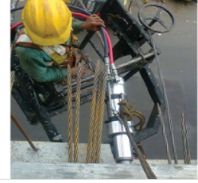 Hydraulic Mono Strand Jack - Metal, Grey | Industrial Application, Handle Equipped