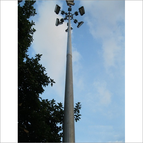 Polygonal Lighting Pole - Color: Silver
