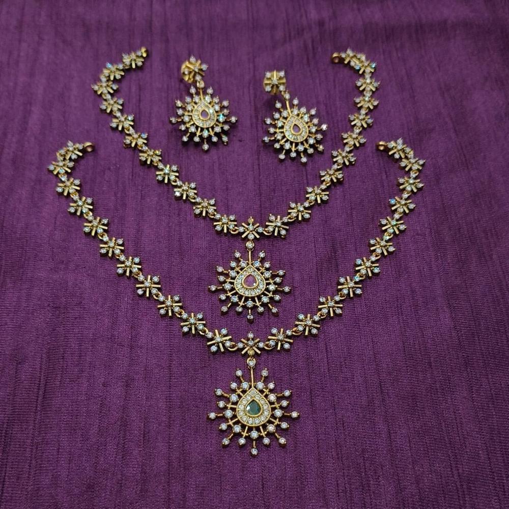 Swarna Ratna Varnika Necklace Set