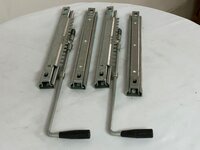 SEAT SLIDER ASSEMBLY