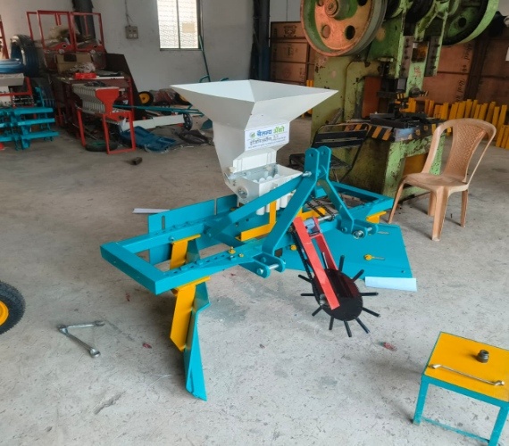 Agriculture Bed Maker - Color: Gray