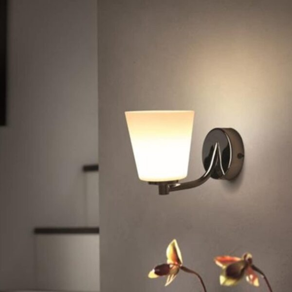 581925 PHILIPS Jade 6W IP44 WallLight CW