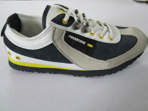 Mens Casual Shoes - Color: Black And White