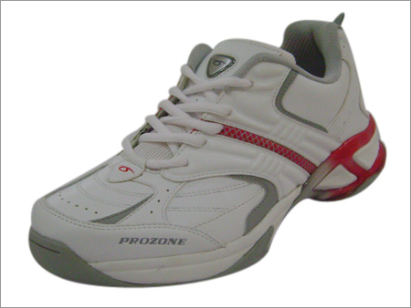 Tennis Sports Shoe - Color: Red And White