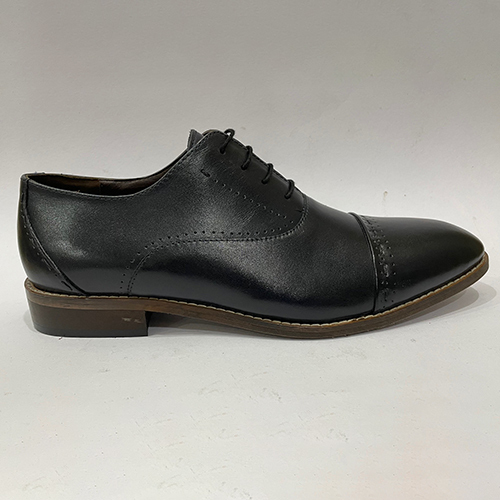 Upper Leather Classic Shoes - Color: Black