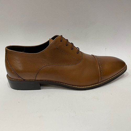 Leather Classic Tan Shoes - Color: Brown