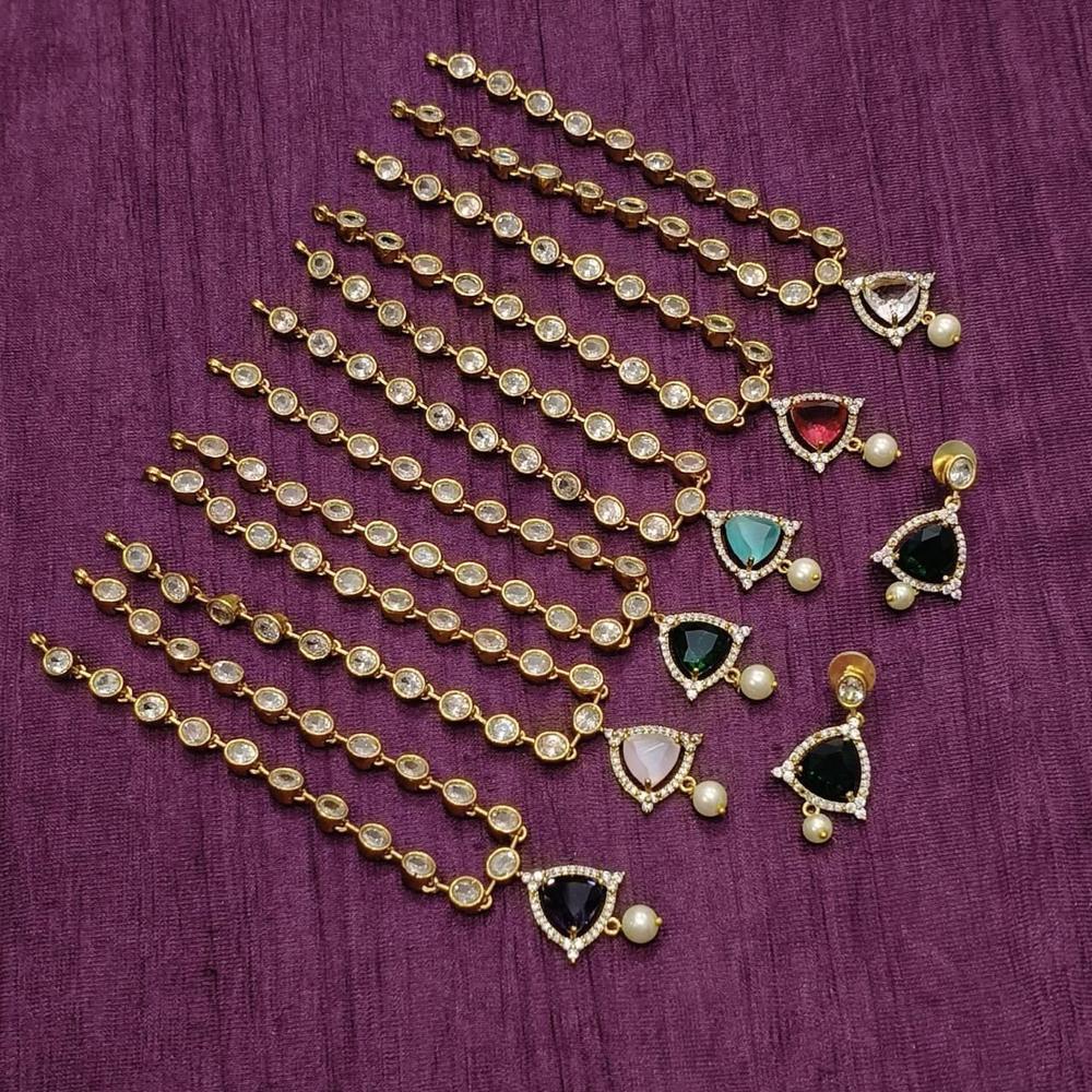 Antique Heritage Pendant Necklace Set - Gender: Women