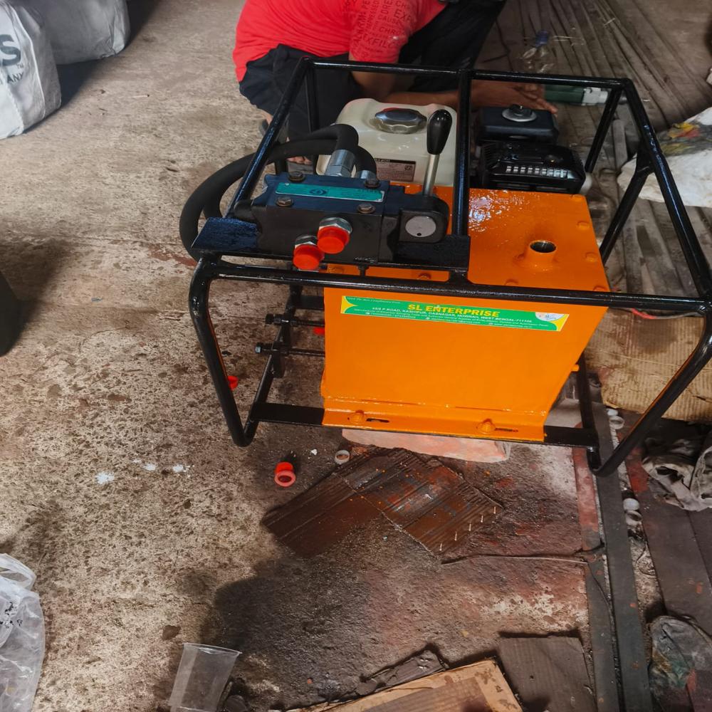 Hydraulic conductor climping machine