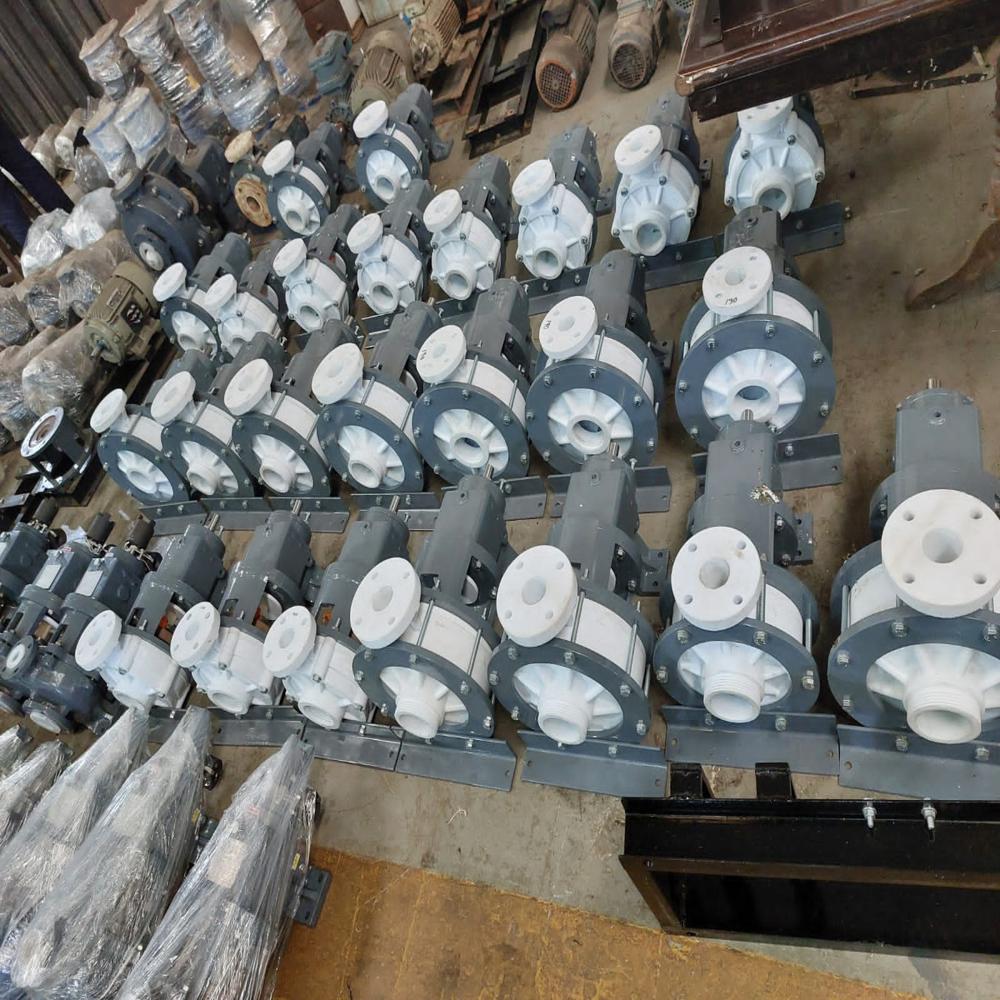 Pp Coupled Centrifugal Pump - Color: Multiple