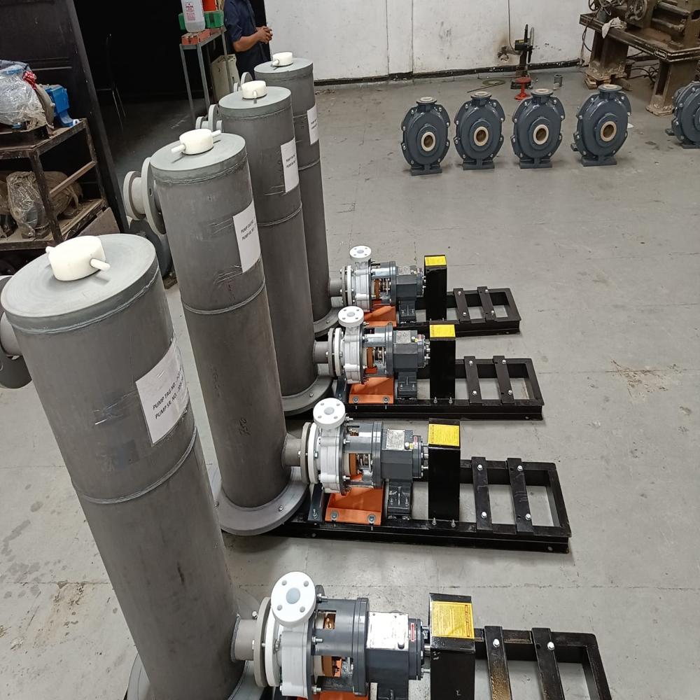Pp Coupled Centrifugal Pump - Color: Multiple