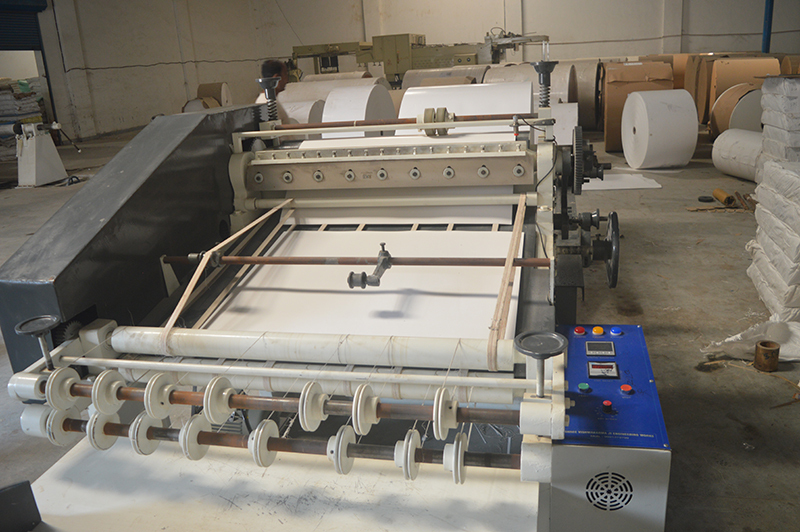 Manual Paper Reel To Sheet Cutting Machine