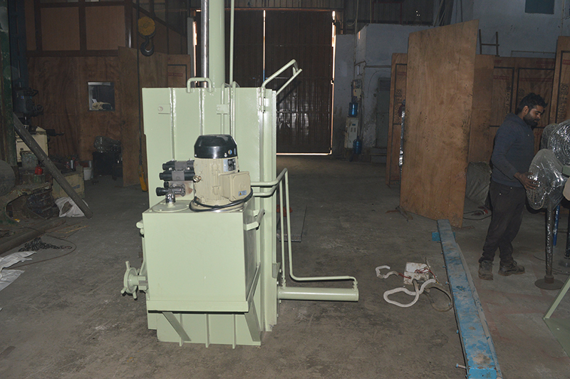 MS Scrap Baler Machine
