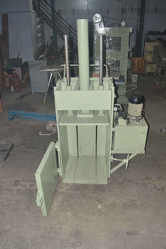 Paper Scrap Baler Machine - Grade: Semi-automatic