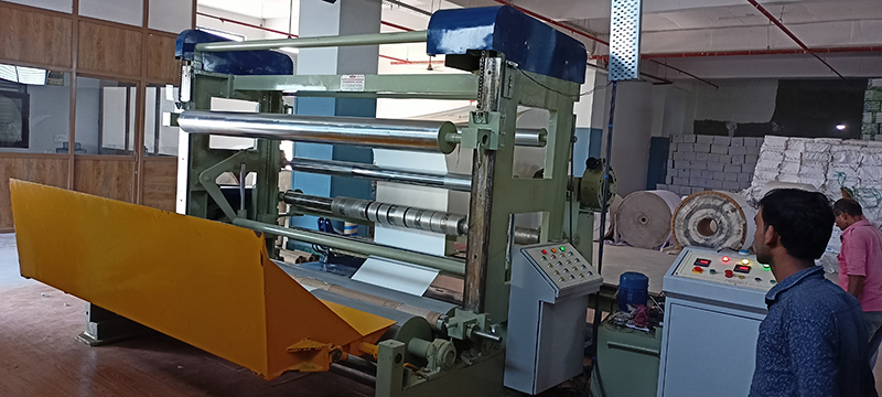 Semi-automatic Rewinder Machine With Single Motor - Material: Mild Steel