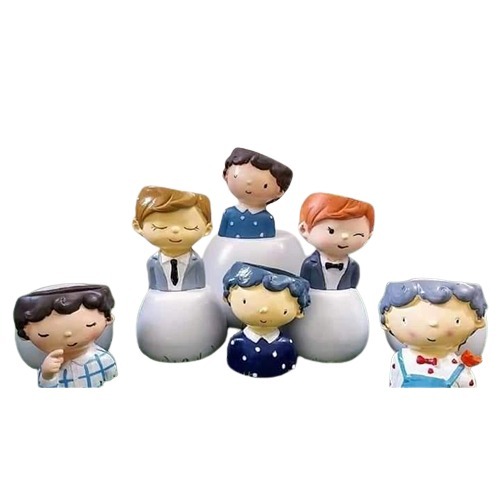 Resin Planters, Fountains, Showpiece