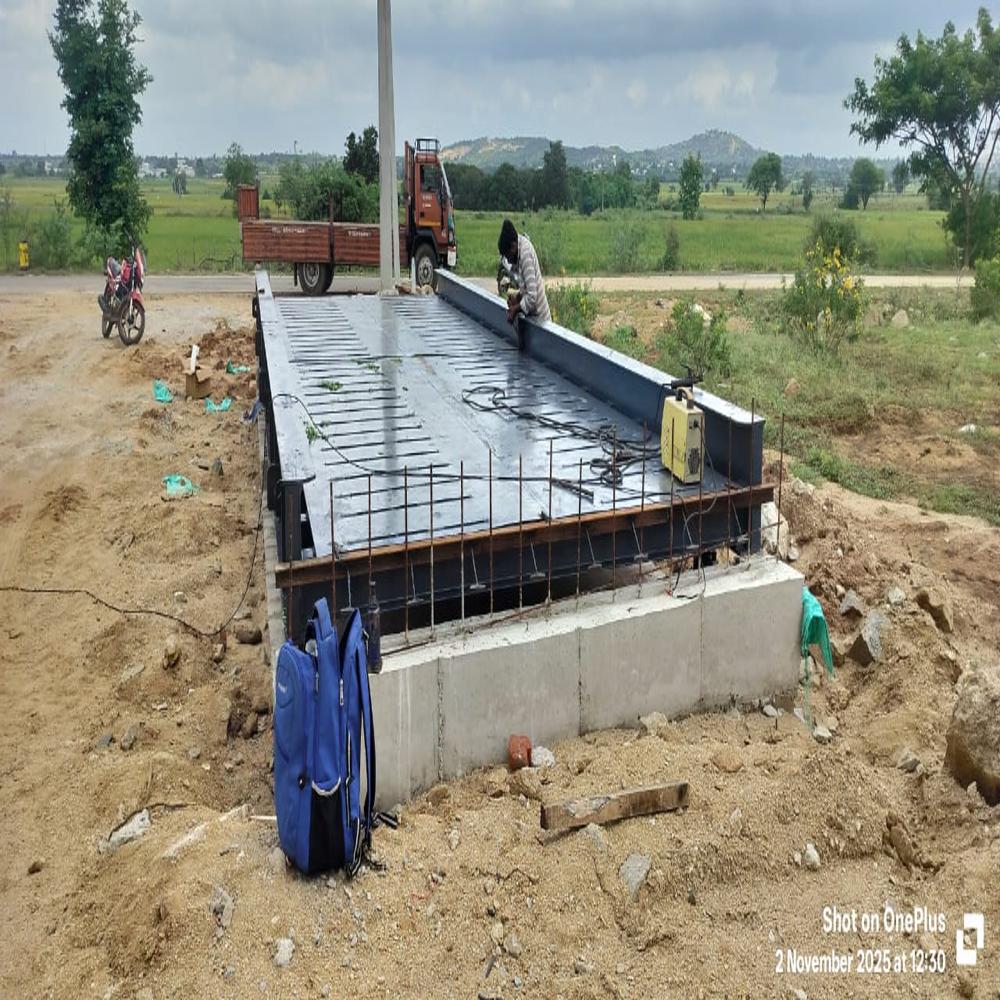 7 x 3 mtrs 40 Ton Pit less Type Mild Steel Platform Weighbridge