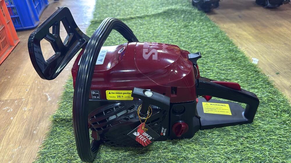 Supersteel Chainsaw