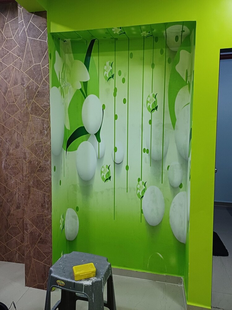 Decorative And Customized Wallpaper - Style: Modern