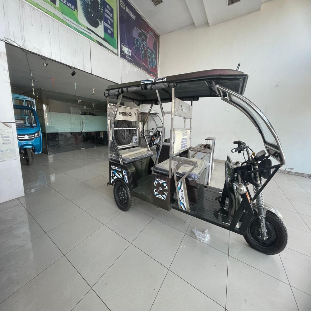 Rider Passenger Rickshaw