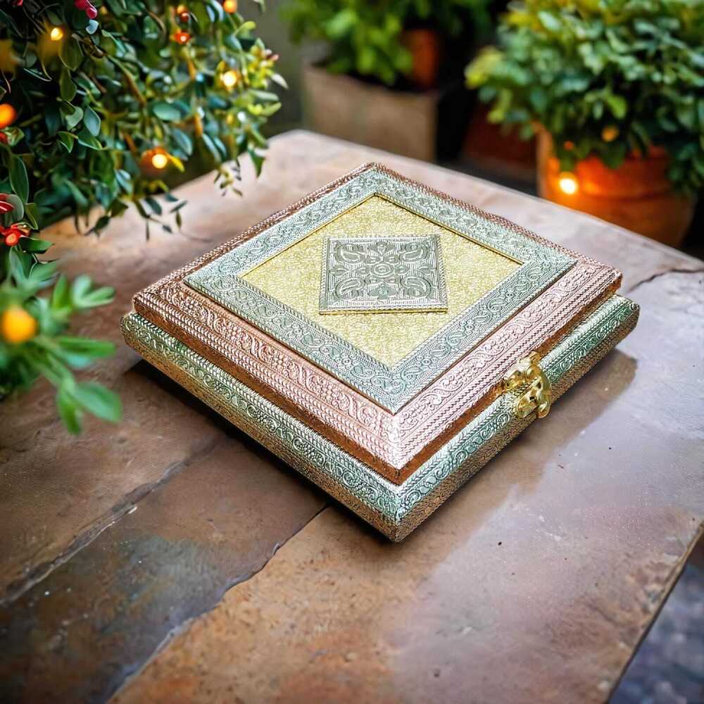 Wooden Dry Fruit Box - Material: Wood