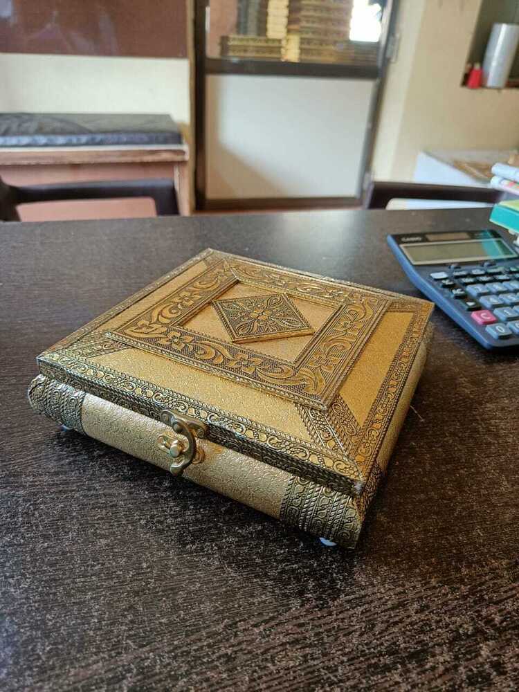 Wooden Dry fruit box